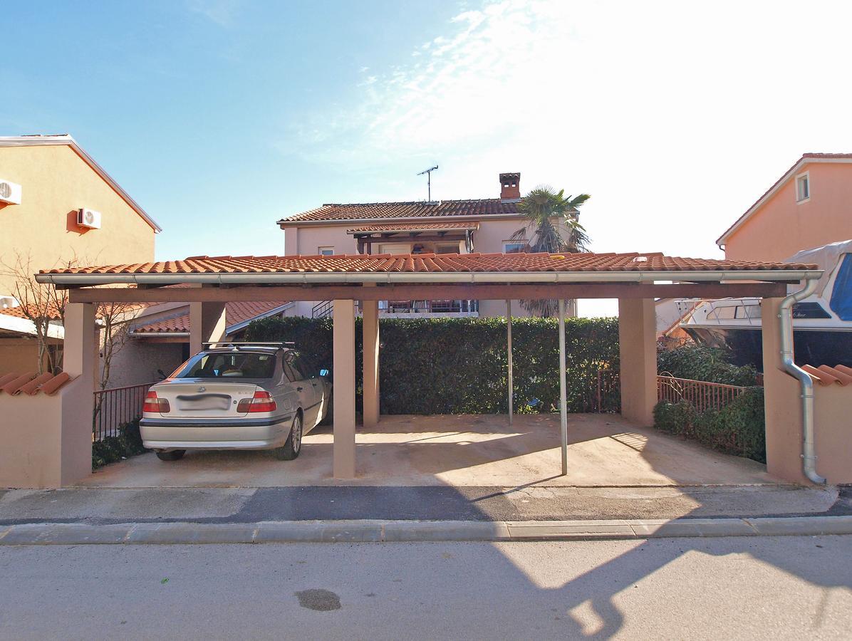 Apartment Mitar 1271 Fazana Exterior photo